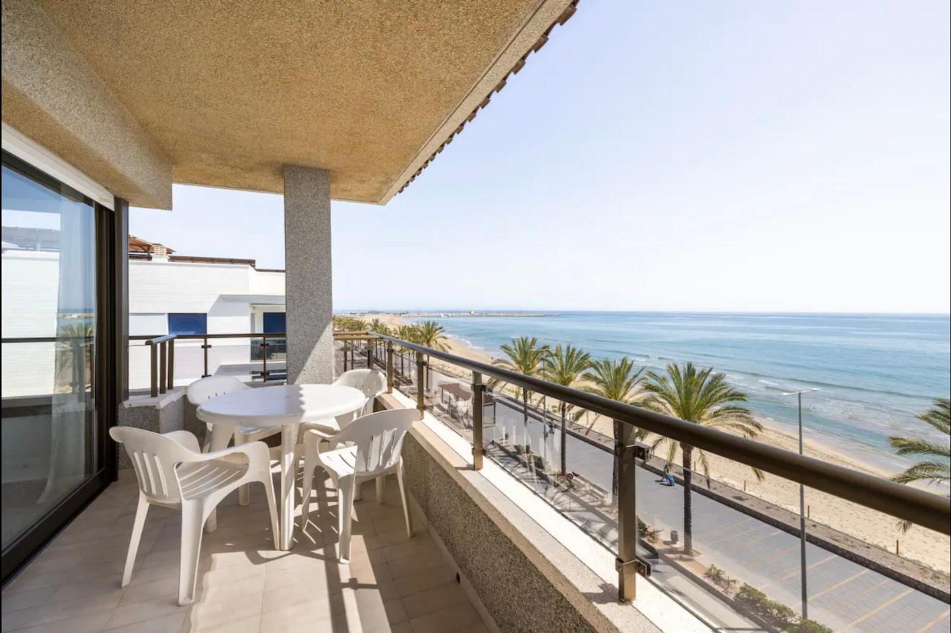 Beach Apartment In Calafell Zewnętrze zdjęcie